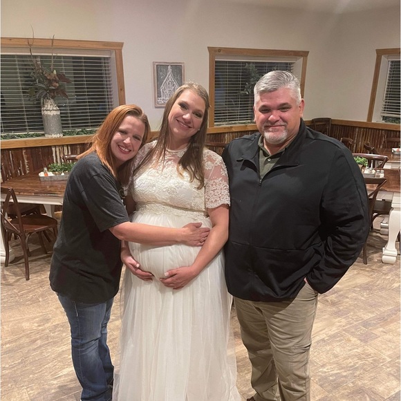 Meet your Posher, Leigh Ann - Picture 3 of 11